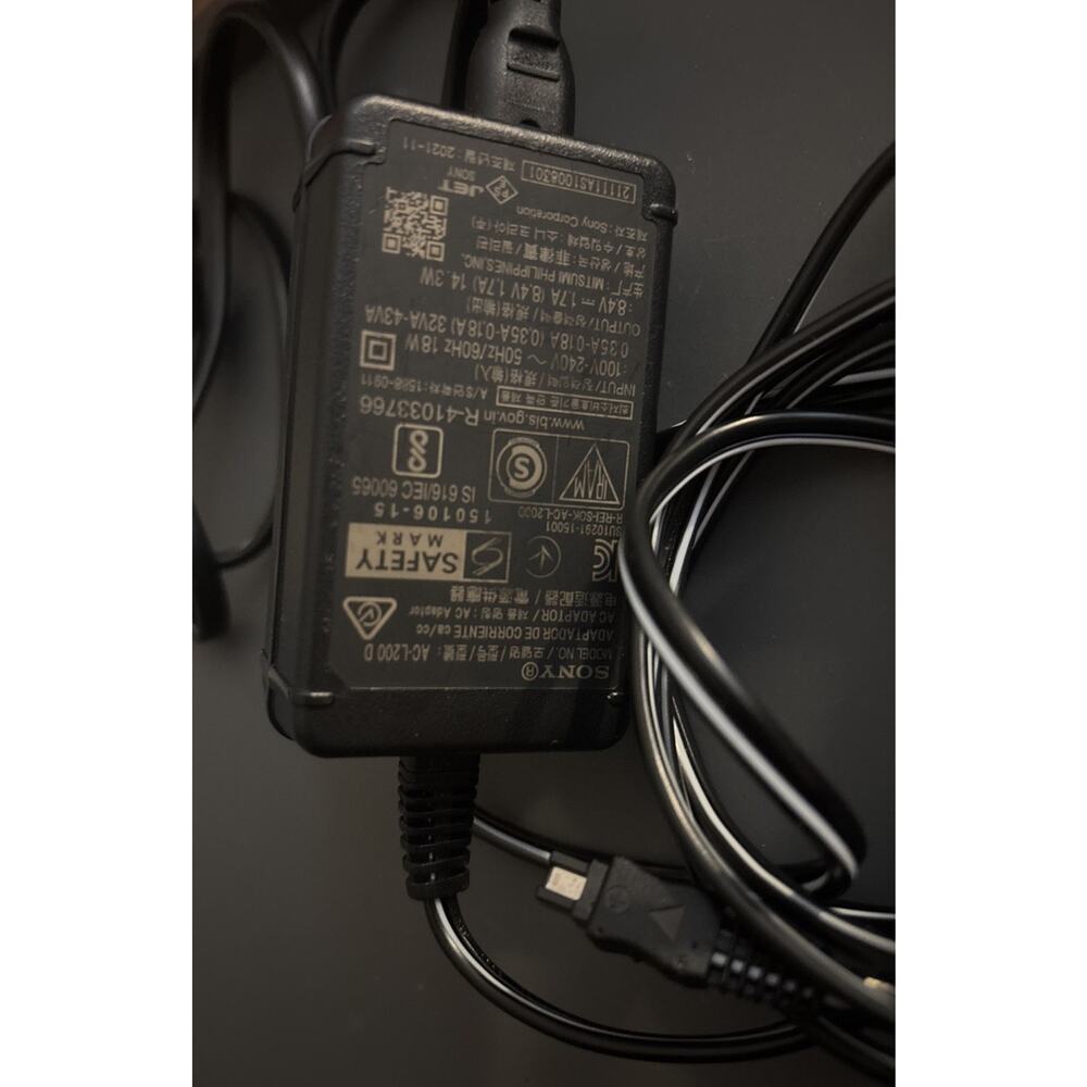 SONY AC Adapter Model AC-L200 D - Picture 4 of 5